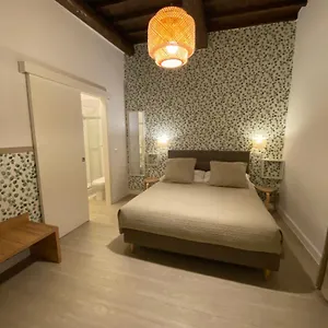  Hotel Nella Italien
